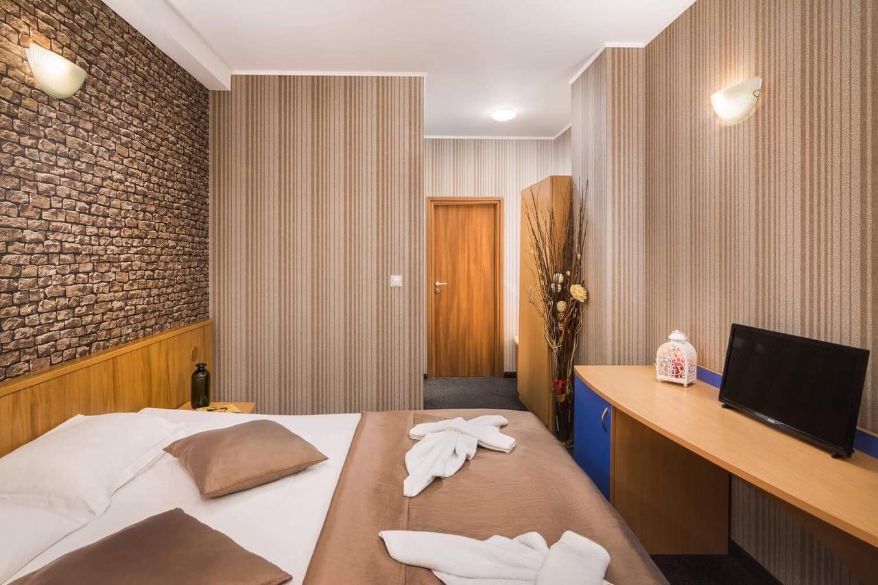 Hotel Central Point Sofia Exterior photo
