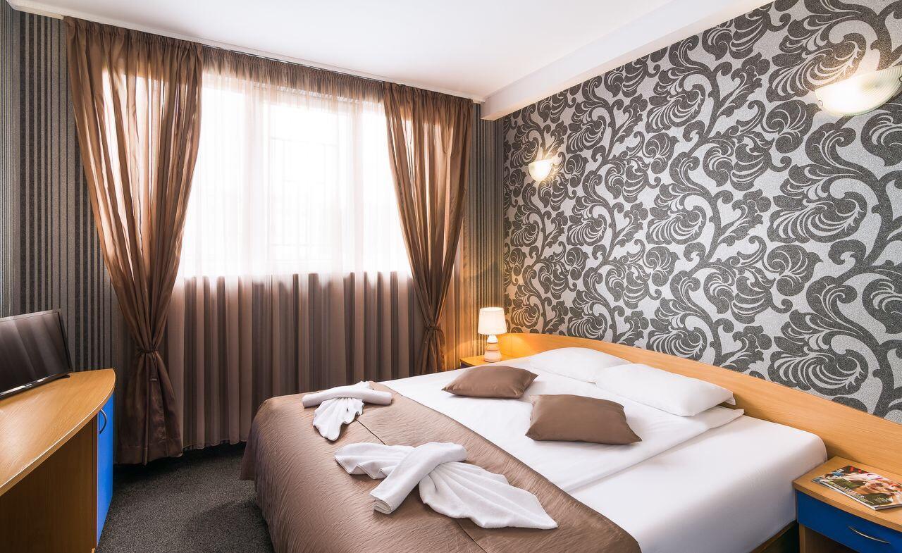 Hotel Central Point Sofia Exterior photo